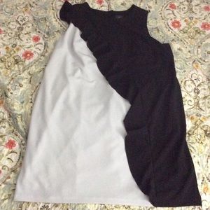 ADRIANNA PAPELL SLEEVELESS 👗